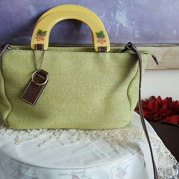 RELIC PURSE..!! 👛 - Picture 1 of 3